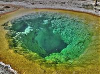 World & Travel: Morning glory spring, Yellowstone National Park, United States