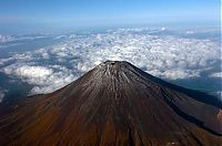 World & Travel: volcanoes around the world