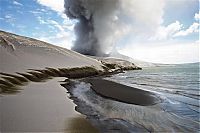 World & Travel: volcanoes around the world