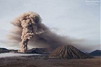 World & Travel: volcanoes around the world