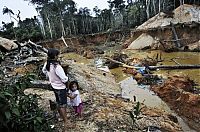 World & Travel: Gold rush, Peruvian Amazon, Madre de Dios, Peru