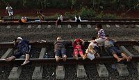 World & Travel: Railroad tracks therapy, Rawa Buaya, Jakarta, Indonesia