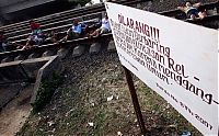 World & Travel: Railroad tracks therapy, Rawa Buaya, Jakarta, Indonesia