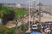 TopRq.com search results: World's larges tidal bore, 9 metres (30 ft) high, Qiantang River, China