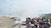 World & Travel: World's larges tidal bore, 9 metres (30 ft) high, Qiantang River, China