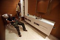 World & Travel: Rebels inside Muammar Muhammad al-Gaddafi villas, Libya