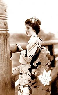 World & Travel: History: Vintage photography of Geisha, Japan