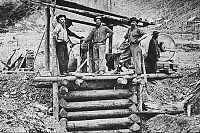 World & Travel: History: Photos of American pioneers, United States