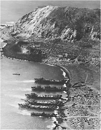 World & Travel: History: World War II photography