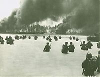 World & Travel: History: World War II photography