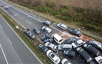 World & Travel: 52-vehicle pile-up on a highway A31, Emsland Autobahn, Germany