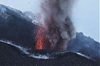 TopRq.com search results: Volcano photography by Martin Rietze