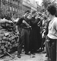 World & Travel: History: Paris in 1940-50s, France by Robert Doisneau