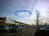 World & Travel: sky fallstreak hole cloud