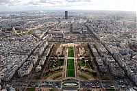 World & Travel: Bird's-eye view of Paris, France