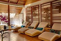 World & Travel: Kanuhuraa Resort Hotel, Kaafu Atoll, Maldives