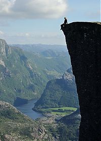 World & Travel: Preikestolen, Hyvlatonnå, Preacher's Pulpit Rock, Lysefjorden, Forsand, Ryfylke, Norway