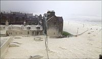 World & Travel: Cappuccino coast, Aberdeen, Scotland