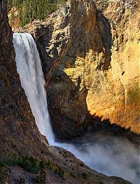 World & Travel: Yellowstone National Park, Wyoming, Idaho, Montana, United States