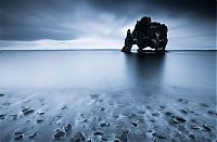 World & Travel: Dynosaur Rock Hvítserkur, Vatnsnes, Iceland