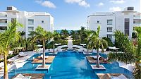 World & Travel: The Turks and Caicos Islands, Bahamas, North Atlantic Ocean