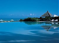 World & Travel: The Turks and Caicos Islands, Bahamas, North Atlantic Ocean