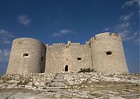 TopRq.com search results: Château d'If fortress on the island of If, Frioul Archipelago, Bay of Marseille, Mediterranean Sea, France