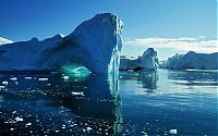 World & Travel: iceberg