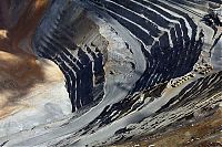 World & Travel: Massive landslide in Kennecott Copper Bingham Canyon Mine, Oquirrh Mountains, Salt Lake City, Utah, United States