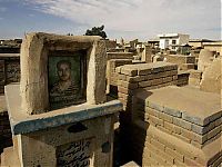 World & Travel: Wadi Al-Salaam cemetery