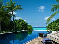 World & Travel: Dusit Thani Maldives hotel, Baa Atoll, Maldives