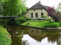 World & Travel: Giethoorn village, Overijssel, Steenwijkerland, Netherlands