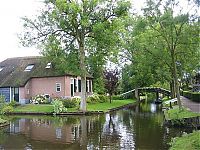 World & Travel: Giethoorn village, Overijssel, Steenwijkerland, Netherlands