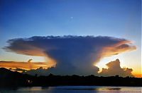 World & Travel: clouds formation