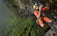 World & Travel: Er Wang Dong cave, Wulong Karst, Wulong County, Chongqing Municipality, China