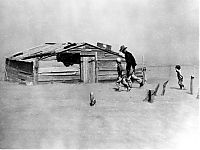 World & Travel: History: Dust Bowl, Dirty Thirties, 1930s, Great Plains, American and Canadian prairies