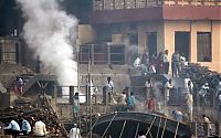 World & Travel: Pollution of the Ganges, Ganges river, India