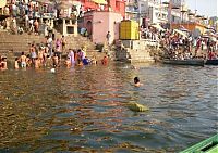 TopRq.com search results: Pollution of the Ganges, Ganges river, India