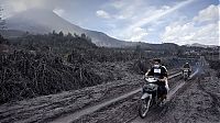 TopRq.com search results: Mount Sinabung, January 2014 eruption, Karo Regency, North Sumatra, Indonesia