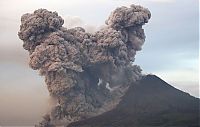 TopRq.com search results: Mount Sinabung, January 2014 eruption, Karo Regency, North Sumatra, Indonesia