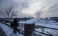 World & Travel: Niagara Falls frozen partially in 2014, Canada, United States