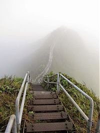 TopRq.com search results: Stairway to Heaven, Haʻikū Stairs, Oʻahu, Hawaiian Islands, United States