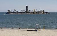 World & Travel: Los Angeles City Oil Field, Los Angeles, California, United States