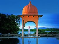 World & Travel: The Oberoi Udaivilas hotel, Udaipur, Rajasthan, India