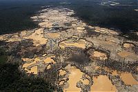 World & Travel: Gold rush, Peruvian Amazon, Madre de Dios, Peru