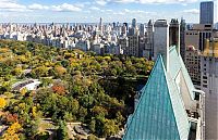 World & Travel: Bird's-eye view of New York City, United States