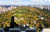 World & Travel: Bird's-eye view of New York City, United States