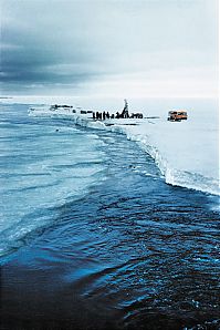 World & Travel: 1955–58 Commonwealth Trans-Antarctic Expedition, Antarctic Plateau, Antarctica