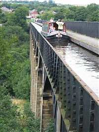 World & Travel: Pontcysyllte Aqueduct, Llangollen Canal, Wrexham County Borough, Wales, United Kingdom