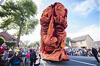 World & Travel: Bloemencorso, Flower Parade Pageant, Netherlands